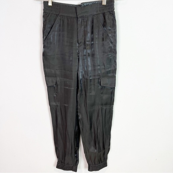 ANTHROPOLOGIE OLIVE GREEN SILKY SHIMMER CARGO POCKET JOGGER PANTS WOMENS SZ XS - Picture 3 of 6